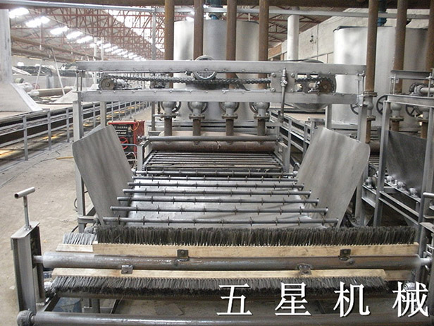 礦棉板設(shè)備